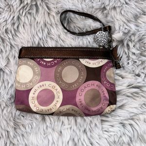 VINTAGE COACH WRISTLET